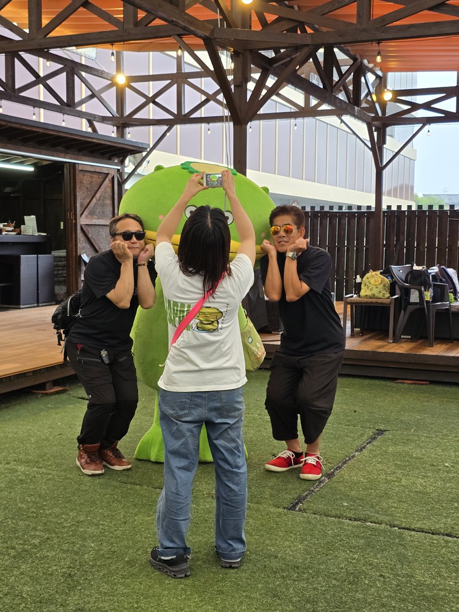 uttiee_white's tweet photo. @KAINA0524 @Shiki_kapal @wankodo48 @tmm244 花子さんのカメラ拡大🔍🤭 https://t.co/YUPgU1noH9