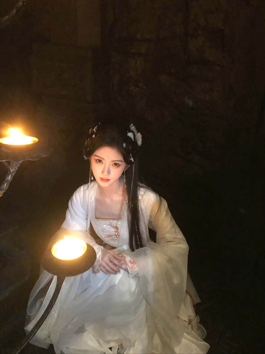 corazon_jy's tweet photo. 260705 쥐징이 웨이보 업데이트 (1/3)
‘딩🤗’
#쥐징이 #鞠婧祎 #JuJingyi #จวีจิ้งอี https://t.co/5bjVCly0Cr