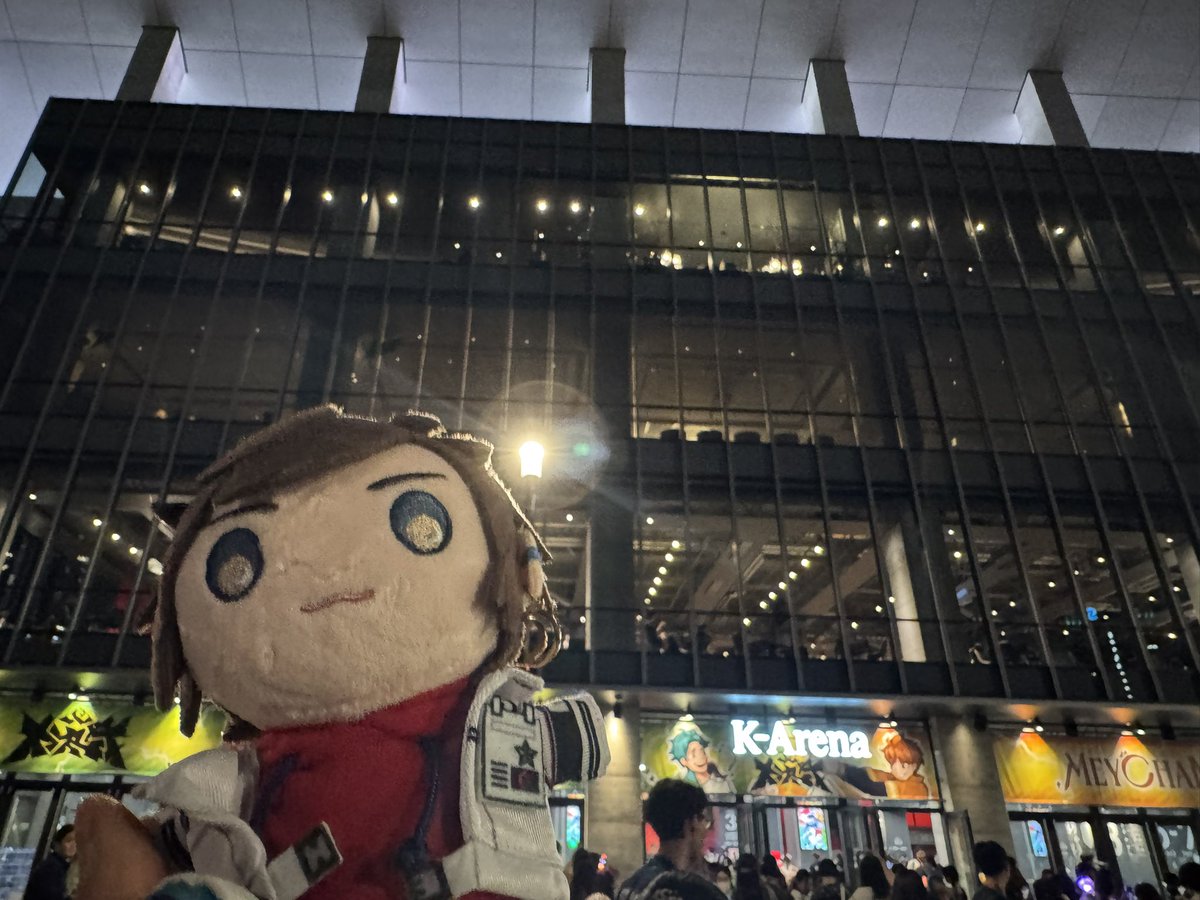 ntamtk10373's tweet photo. あまりにも楽しすぎて充実しすぎた土日でした🫶
レベル7の席はみんなのペンライトが綺麗に写ってて素敵な景色すぎた✨️
来週の東京はお休みで大阪名古屋楽しむぞ🔥 https://t.co/wZcg73tnaF