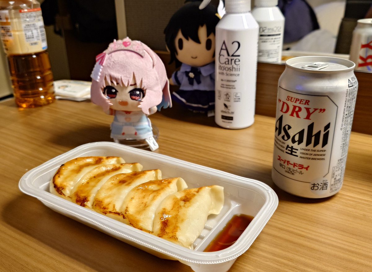 ryoppe_block's tweet photo. 大手を振って吸血鬼特効バフを付けにいく https://t.co/vVMLYn3PeG