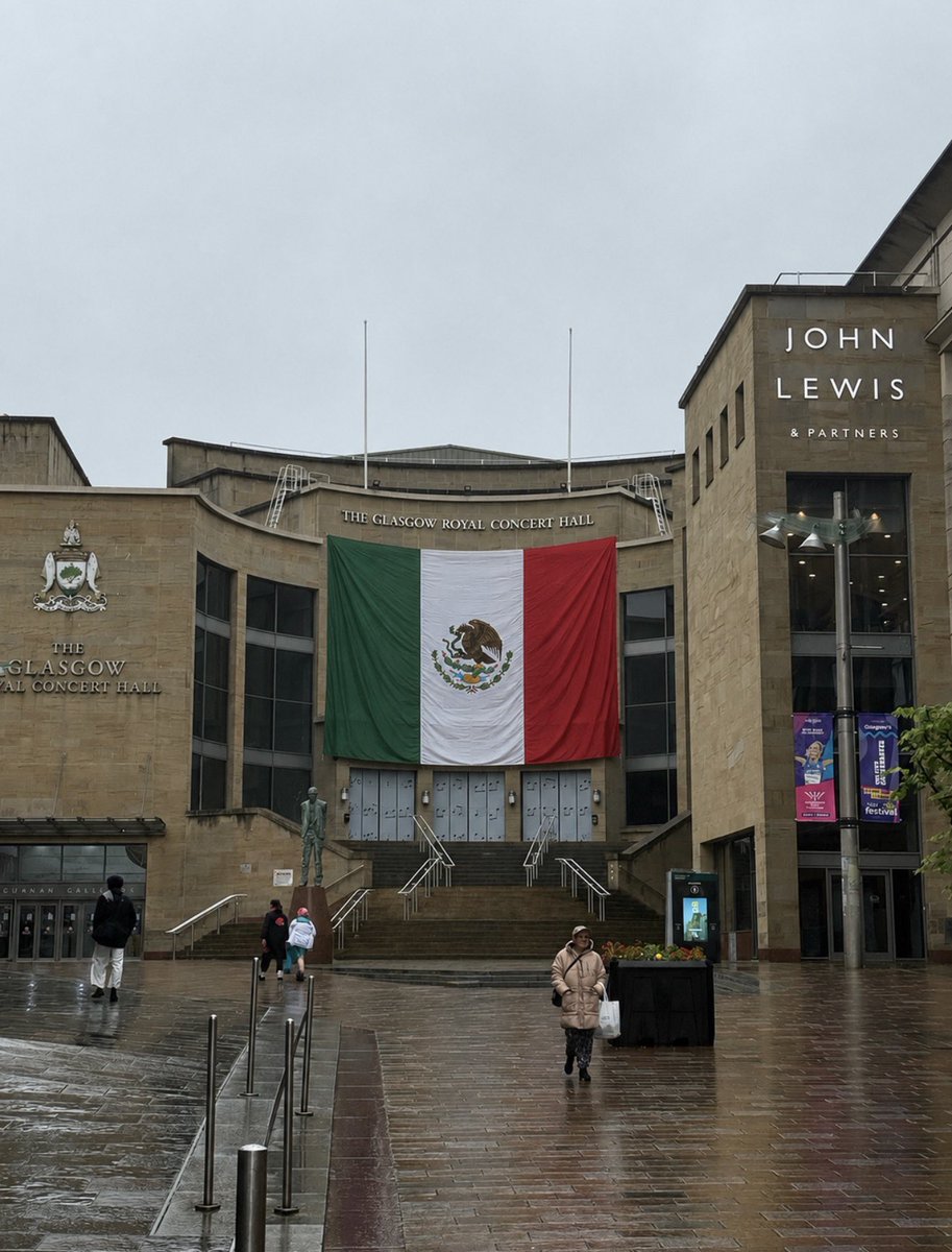1scottishbanter's tweet photo. El Glasigo 🇲🇽 https://t.co/GDXNHePiB8