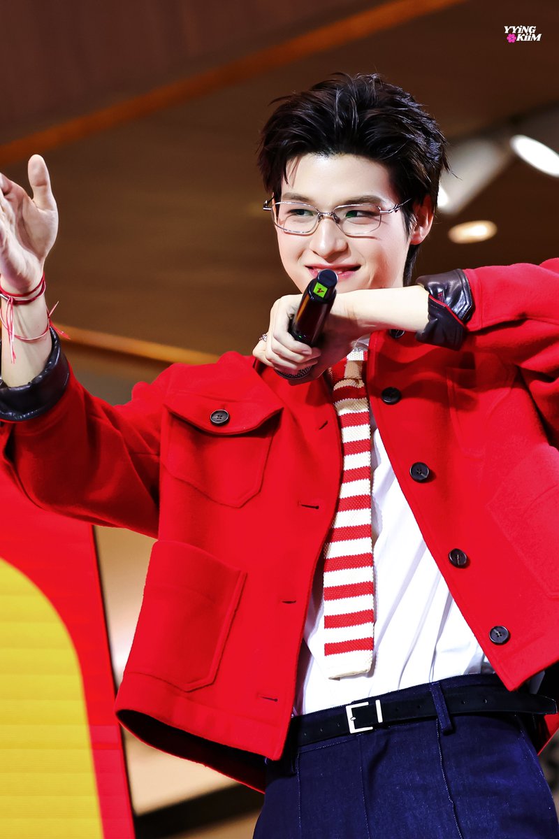 __yyingg's tweet photo. หล่อเกินไปป่ะ

Sky at The Mall Lifestore Ngamwongwan

#TheMallNgamwongwanxSky https://t.co/ORdPjYKwpH