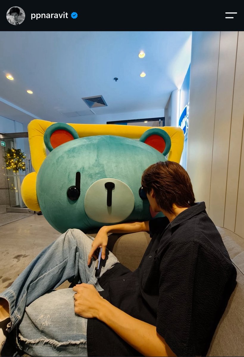worshipphuwin's tweet photo. แอบอุ๋งอิ๋งในใจที่ในโพสแฮปวันเกิดกันและกันของปอนด์ภูวิน ต่างคนต่างมีพี่เพิ่มแทรกอยู่ในบรรดารูปที่ลงด้วยกันทั้งคู่เลย😭 ผมรักครอบครัวตัว P 🥺 https://t.co/xYQ15urrYO
