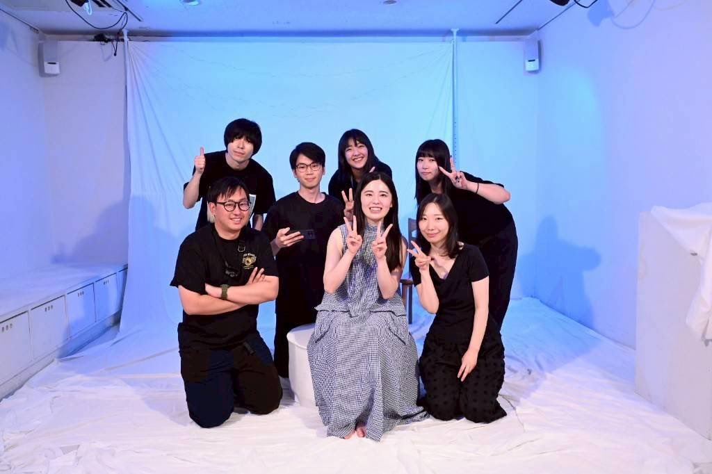 kiyonatsu830's tweet photo. きよらか「ここはすべての夜明けまえ」無事に終演しました！

頼もしいスタッフさん達とあたたかいお客さまに囲まれて、毎公演贈り物をもらっているような気持ちでした。

配信販売中です！この後もいっぱい盛り上げてゆきたいです🌃
https://t.co/l8a5x0OxM7 https://t.co/Q137TKyNPb