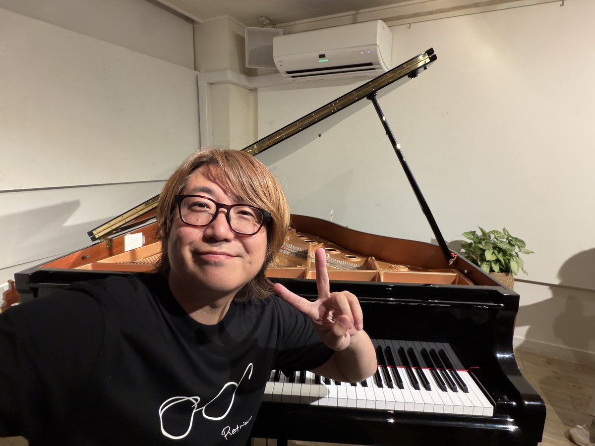 suzukitakahiko's tweet photo. 設備が一新され、さらに過ごしやすくなったギャラリー誉りみちでの 鈴木孝彦 Piano solo Live tour 2026「Retrieve」水戸公演でした！長旅から戻った最初のソロライブが誉りみちだったのは良かったなぁ。喋りたいし弾きたいし。笑
次回は7.15成田！喋りたいし弾きたいしは続く。 https://t.co/KzKYrPYcHR