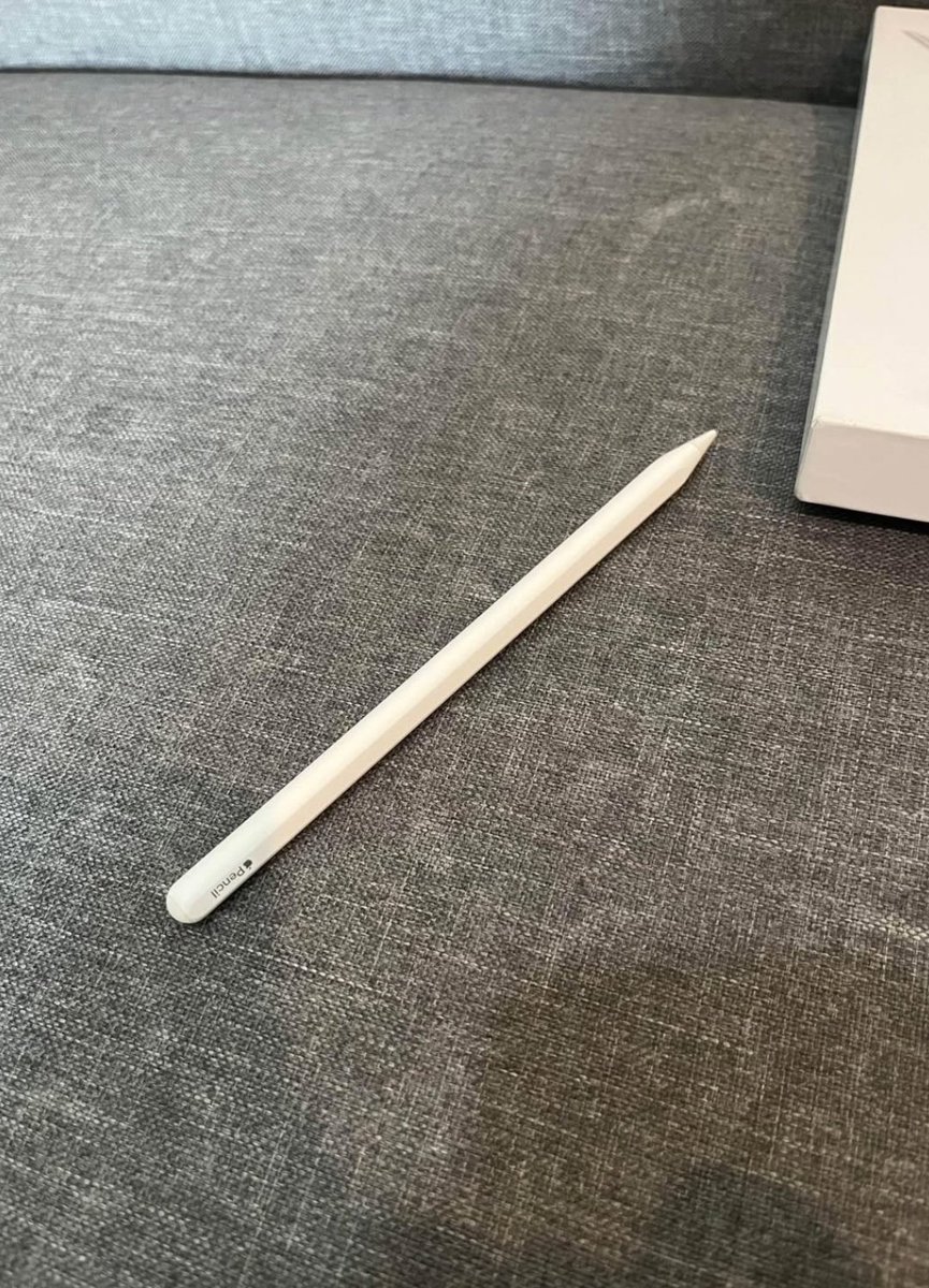 Nickky7424's tweet photo. ส่งต่อ Apple pencil  Gen2 
สภาพดีไม่ค่อยได้ใช้ 
ลดราคาเหลือ 700 ฿ รวมส่ง
✅️ ใช้งานปกติ 
❌️ ไม่มีกล่อง 
เพิ่มเติม dm. 
ประกันหลังการขายให้ 1 อาทิตย์ 

#ปากกาไอแพด #applepencilมือสอง #ApplePenciเมือ2 #applepencil
#ส่งต่อapplepencil #ส่งต่อปากกาไอแพด #ipad #applepencilมือสอง https://t.co/sz2fHbW846