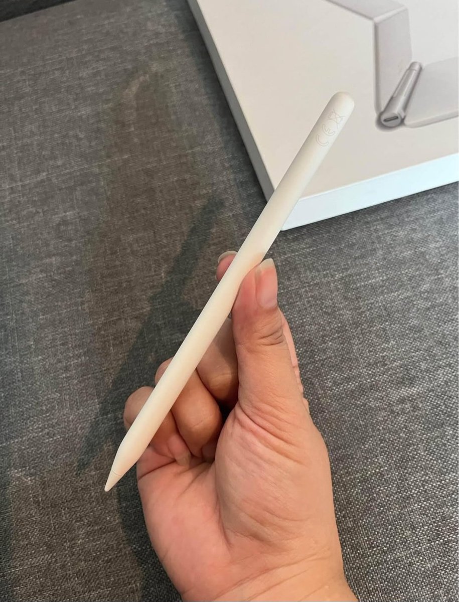 Nickky7424's tweet photo. ส่งต่อ Apple pencil  Gen2 
สภาพดีไม่ค่อยได้ใช้ 
ลดราคาเหลือ 700 ฿ รวมส่ง
✅️ ใช้งานปกติ 
❌️ ไม่มีกล่อง 
เพิ่มเติม dm. 
ประกันหลังการขายให้ 1 อาทิตย์ 

#ปากกาไอแพด #applepencilมือสอง #ApplePenciเมือ2 #applepencil
#ส่งต่อapplepencil #ส่งต่อปากกาไอแพด #ipad #applepencilมือสอง https://t.co/sz2fHbW846