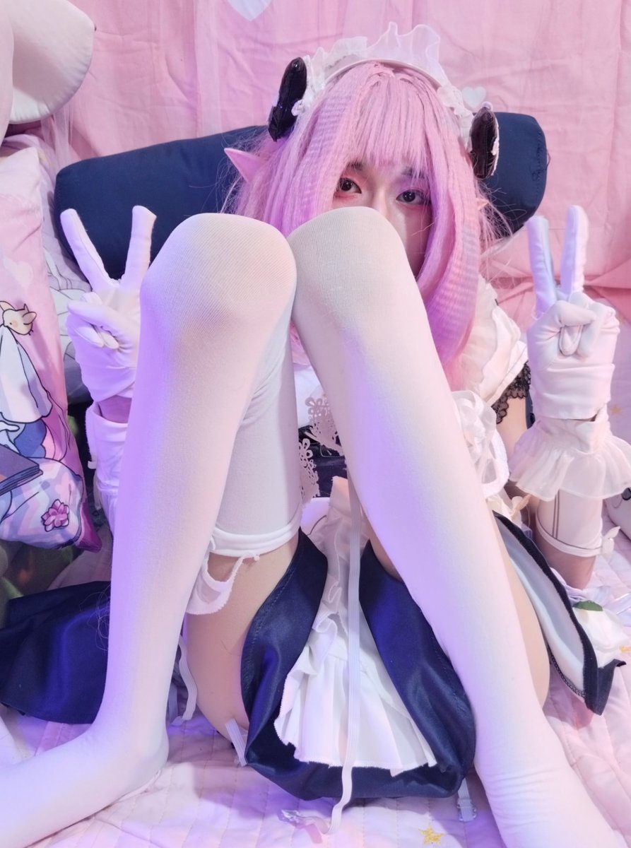 Maligeth's tweet photo. ท่านั่งที่ดีย์เวลาใส่กระโปรง
#cosplayㅤㅤㅤㅤㅤㅤㅤ https://t.co/gYEmijuOfY