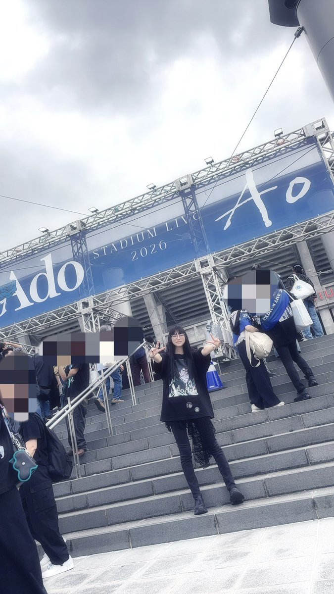 m_cv0113's tweet photo. 最高でした🌹💙

#Ao
#Ado
#日産スタジアム https://t.co/UKXL5XNAs7