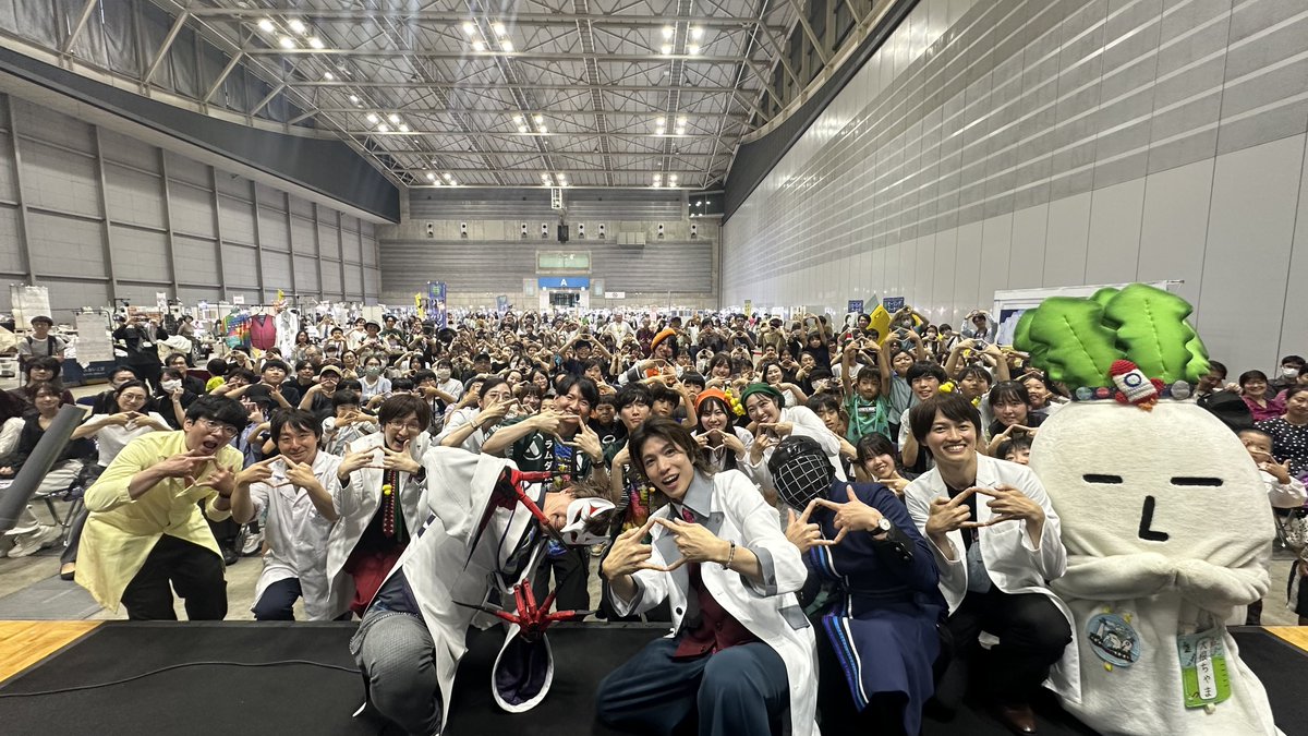 genkiichioka's tweet photo. 最後にある…お知らせもあります😏

サイエンスパフォーマンスフェス2026 in みなとみらいミネラルマルシェ

本当にたくさんの方にお越しいただき、ありがとうございました！！

こんなにも多くの未来の科学者たちが集まってくれて、本当に嬉しかったです！

そして、日本を代表するサイエンスパフォーマーの皆さんにもご出演いただき、科学の魅力が詰まった最高のステージになりました！

「科学って面白い！」
「将来、科学の研究がしたい！」

そんな気持ちを持ち帰ってくれた子が、1人でも増えていたら本当に嬉しいです。

ご来場いただいた皆さま、ご出演いただいた皆さま、本当にありがとうございました！

そして…

なんと次は、
9月19日・20日に大阪で開催されるとか…！？

詳細は情報公開までお待ちください🔬