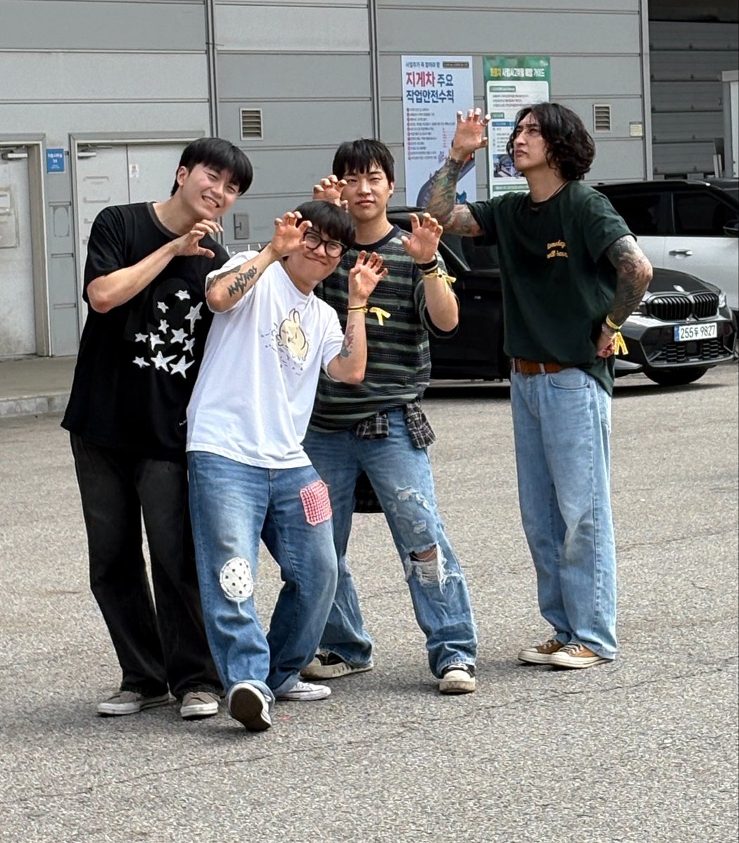 AND_MORE_______'s tweet photo. 오늘도 너무 행복햇던것이다... 극아타가 내 비타민이고 극아타가 내 자양강장제고 내 밥이고 내 의식주야... https://t.co/RZYZpYRcwc