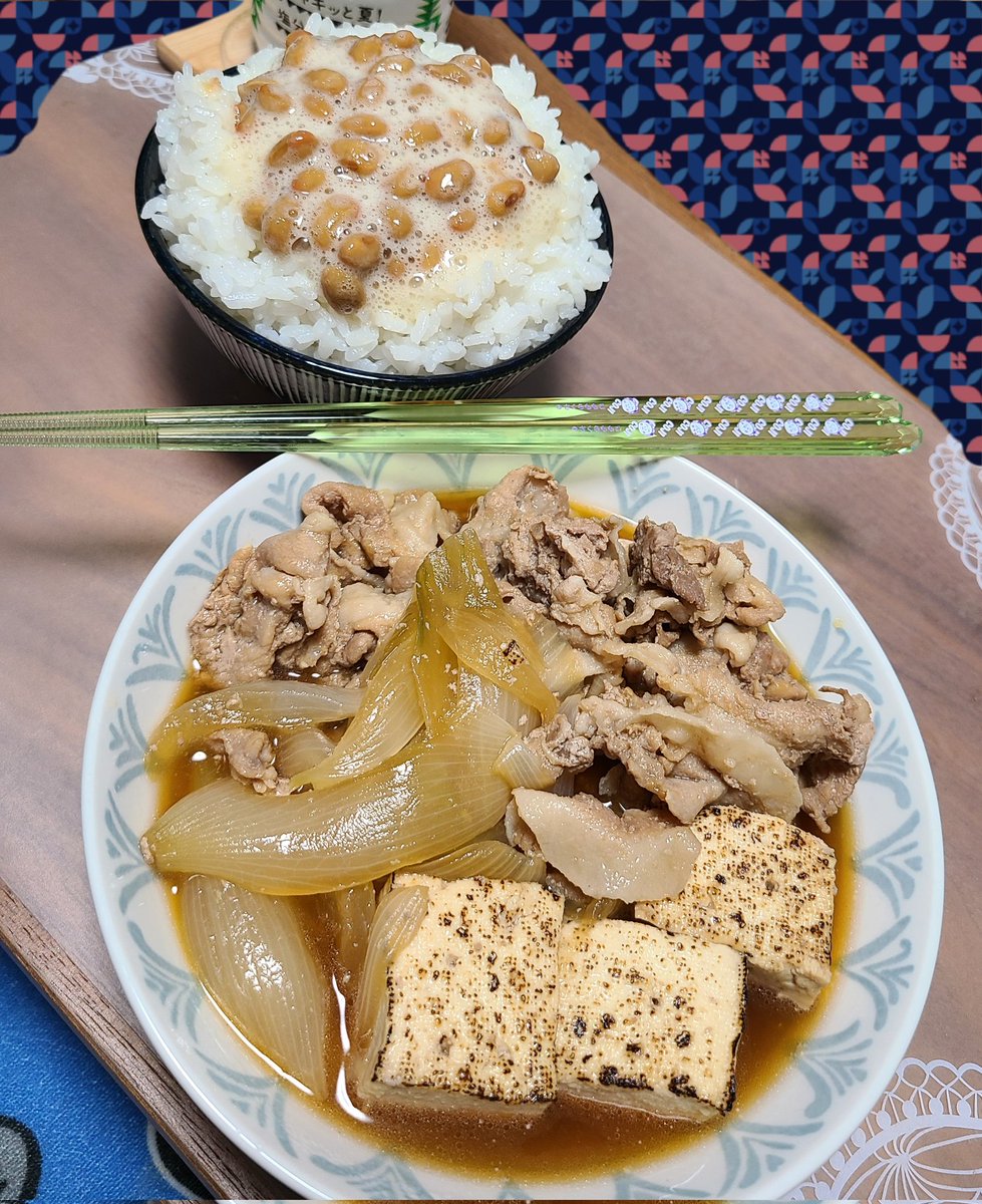 arupedeusu69's tweet photo. 2🐷🧅🥑🦐🍟🍔🍜
豚こまですき焼き風もあり🙆‍♀️
週末はfreedomな飯🔆🔅🕊
 #豚こますき焼き風  #アボカドマヨシュリンプ  #スガキヤLove  #鶏白湯そうめん  #ひやむぎ https://t.co/rYhmLk3hyB