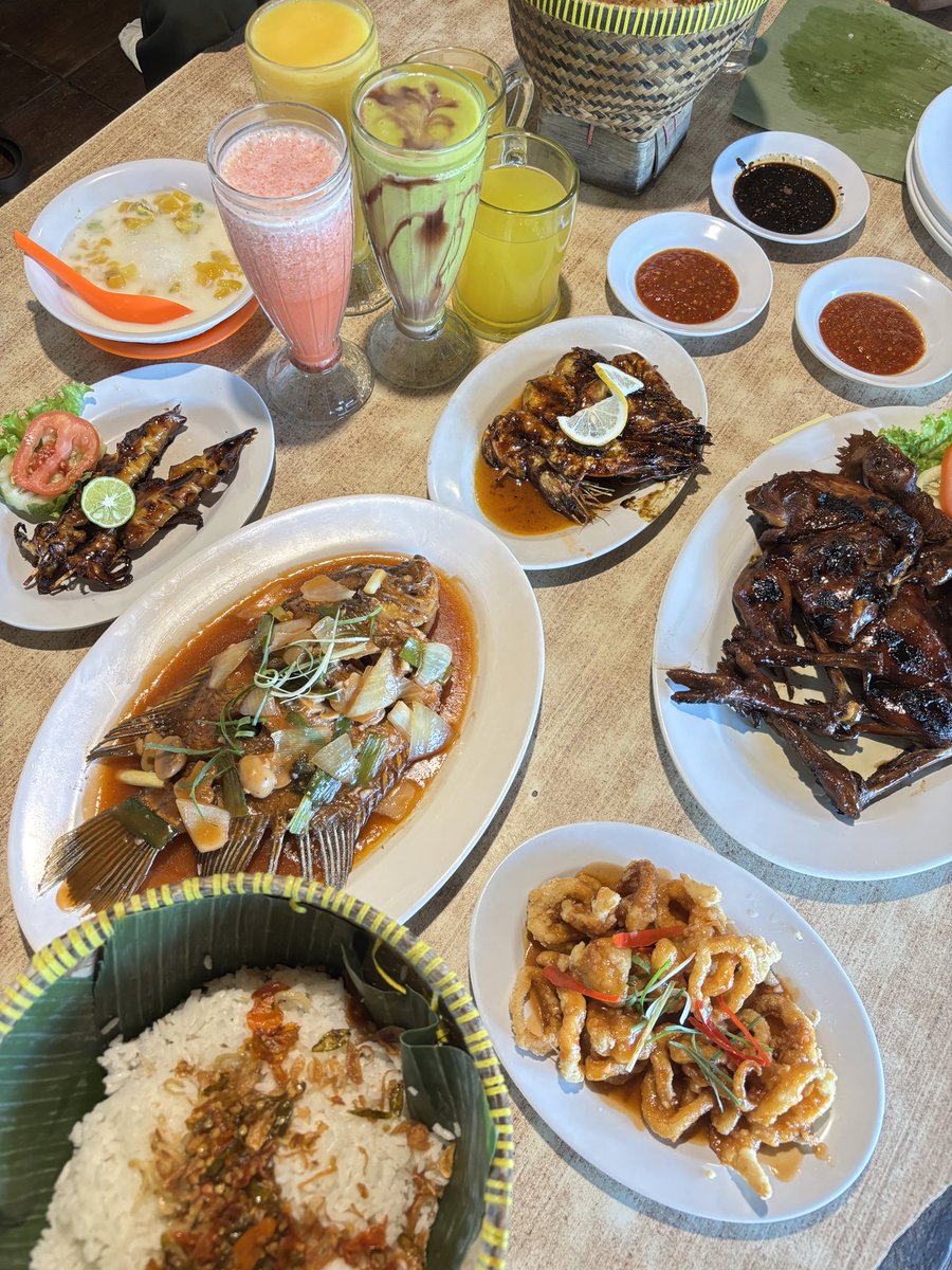 sstlawbery's tweet photo. aku jdinya beli ini😍 enak semuaaa
10000/10
📍saung apung, harvest city https://t.co/o61C94ZpS9