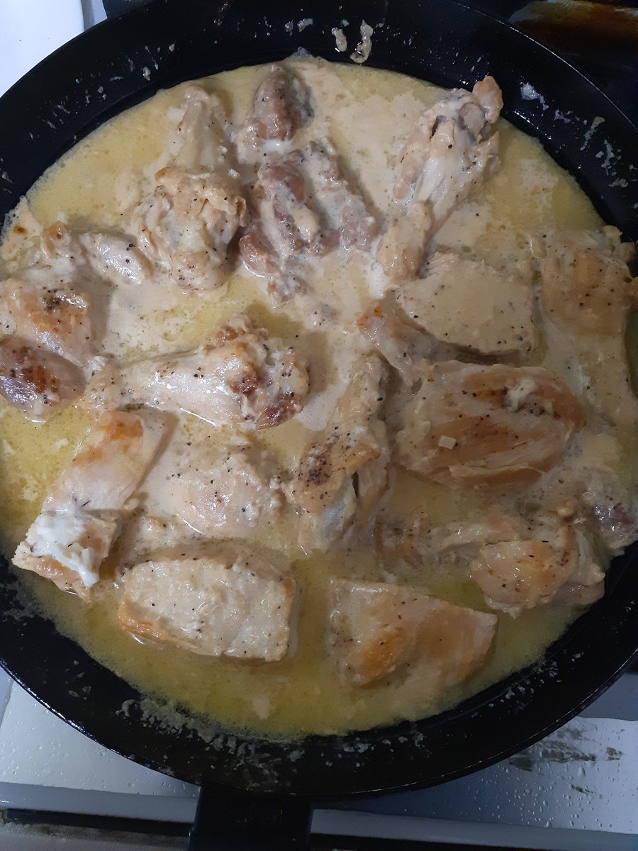 l_tsintsadze's tweet photo. 今日の手料理: #シュクメルリ + #ヒフヴィ🍷🇬🇪
#ASconsulting 
#ジョージアワイン  #アンバー
https://t.co/H7NuMxHhqb https://t.co/BAkP5qF7ZM