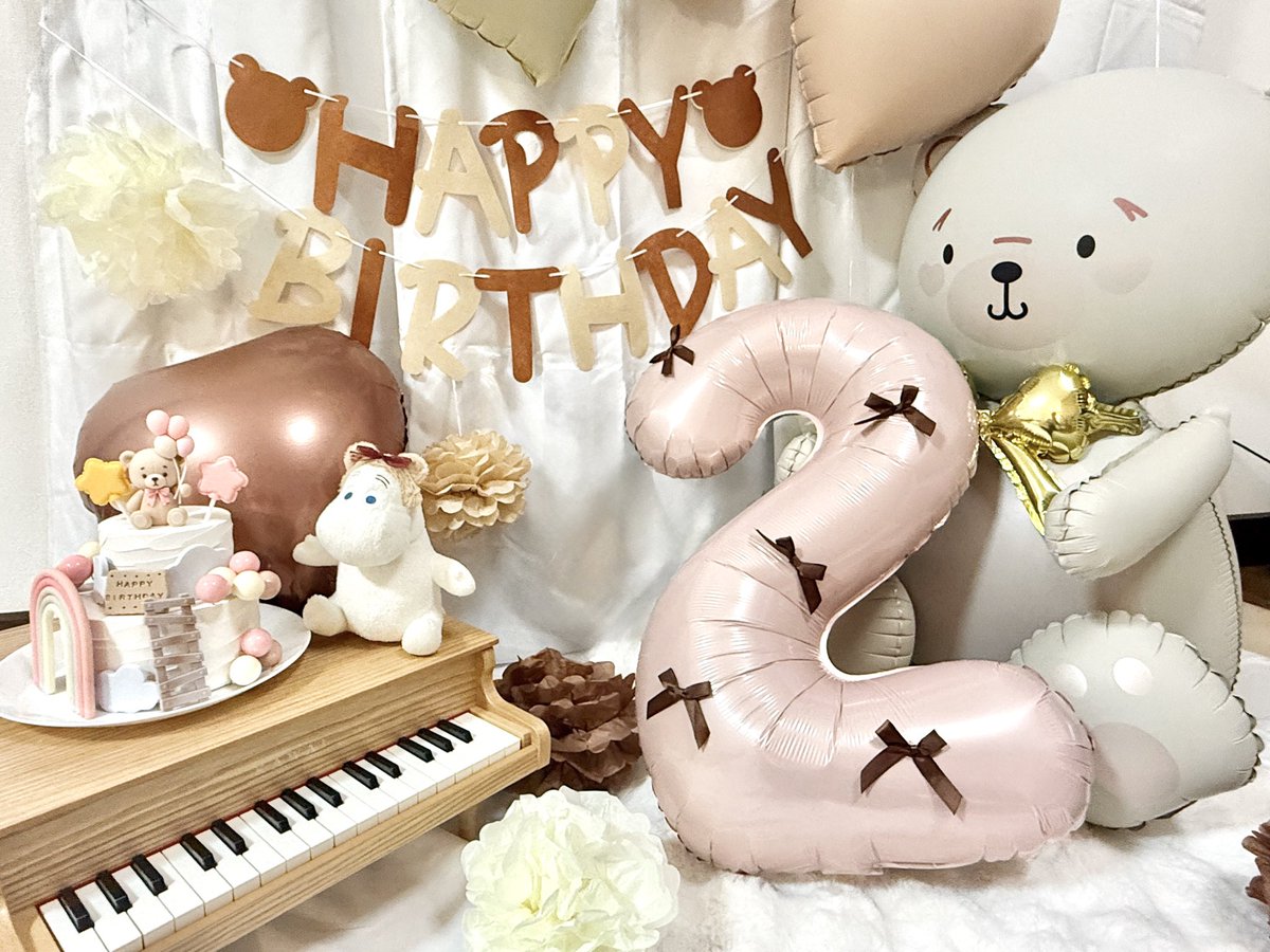 shochax7's tweet photo. お誕生日パーティー🎉🎂
具材もりもりチーズフォンデュ🫕
ケーキは生チョコくまタルト🐻
ヨーグルトバナナしろくまケーキ🐻‍❄️
くまいっぱいでお祝いした🧸
準備もパーティーも楽しかった‼︎ https://t.co/to2TH2lAlP