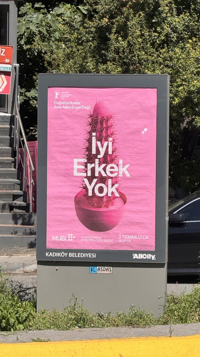 aIIaaddin's tweet photo. Aile 10 yılında sokaklardaki harika reklamlar! 

@tcailesosyal @ticaret @mubiturkiye @mubi @TC_icisleri @mustafaciftcitr @ebekirsahin @yenisafak https://t.co/DsRkBmMTbY