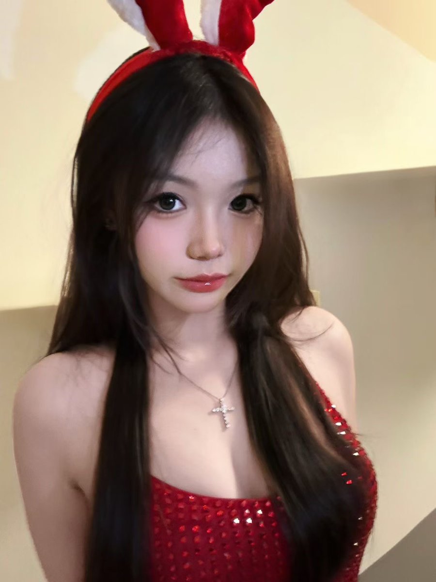 PengYaxi's tweet photo. 二十张一次的小姐姐 需要的私 全国可飞 三点粉嫩 可无套内射 https://t.co/iDaaYzMwCr