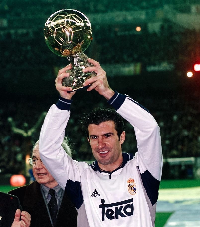 Tobs_fc's tweet photo. 🚨 DO YOU KNOW: The only footballers to ever win the Ballon D’or without winning a single trophy both came from the same country. 

But Messi and Argentina are the ones who steals. https://t.co/ijbSSH8vBP