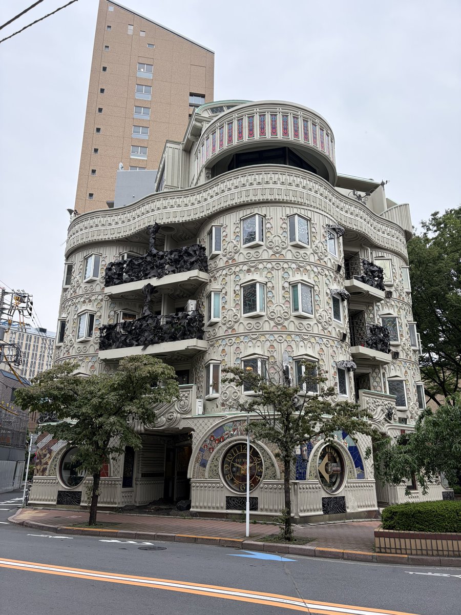 18Hiscock's tweet photo. 内藤多仲と梵寿綱をみて
東京らっきょブラザーズで
カレーを食べて帰る
有意義な午後でした https://t.co/g0nGAyGSl0
