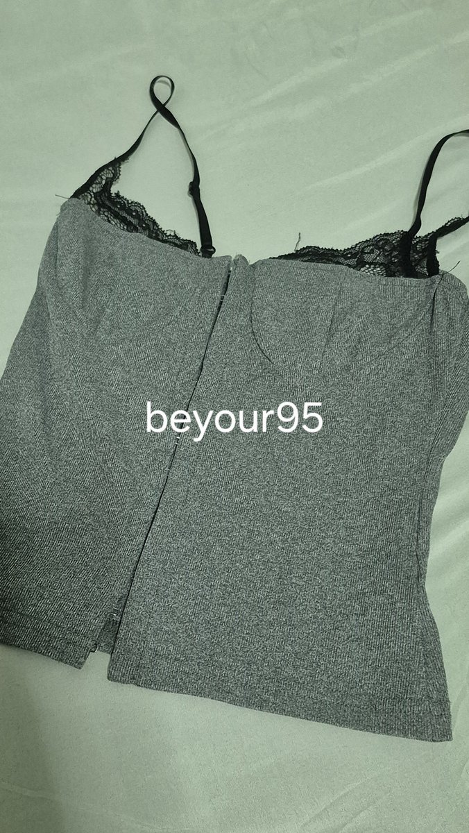beyour95's tweet photo. ตัวนี้ใส่ไปครั้งเดียว แต่น้องเซะซี่ 50.- https://t.co/TVgSgElheM