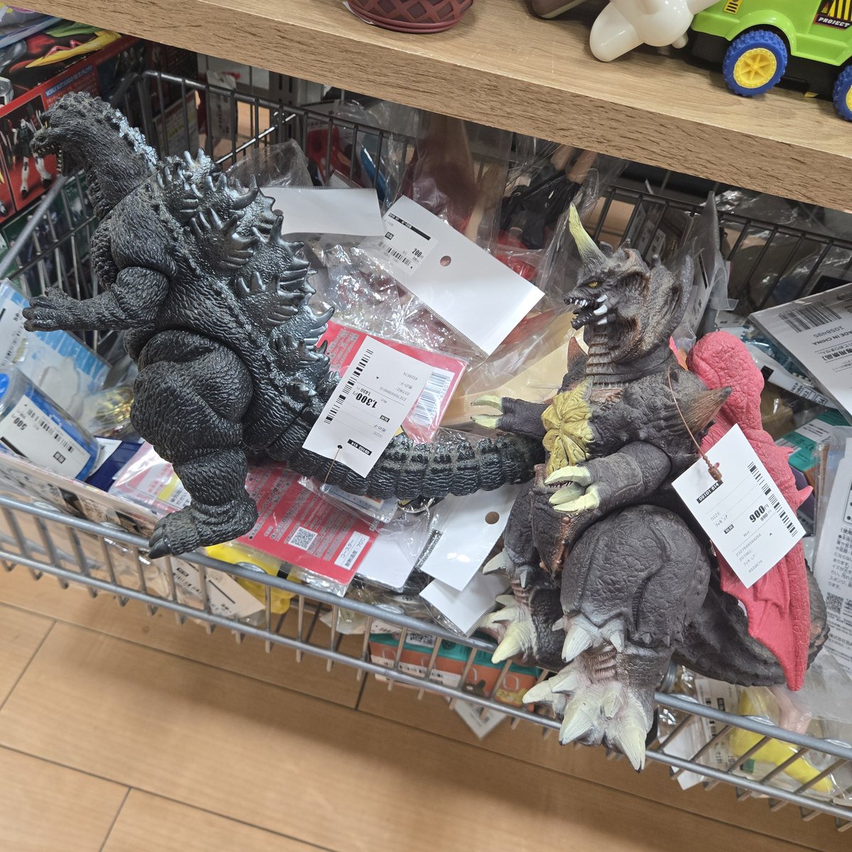 RYU2239's tweet photo. 多少傷はあるにせよ安すぎて買ってしまった、、、 https://t.co/6ZriG4wBUJ