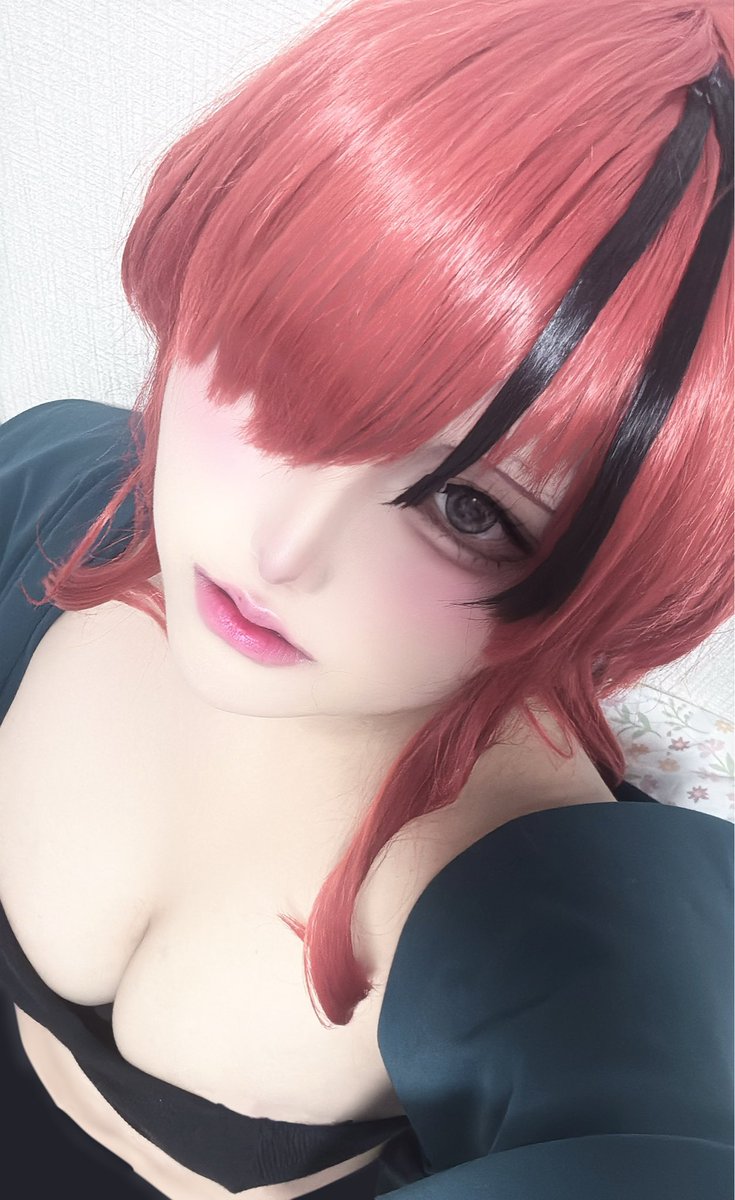 Lunetta__0810's tweet photo. 昨日急にやりたくなってやったパタち❤️‍🔥
衣装出すのめんどかったから近くにあったのでそれっぽくしたから違和感…⁡:( •ᾥ•):
片目キャラが絶望的に似合わないです悲しい( ߹ㅁ߹) https://t.co/v87xxzUxeW