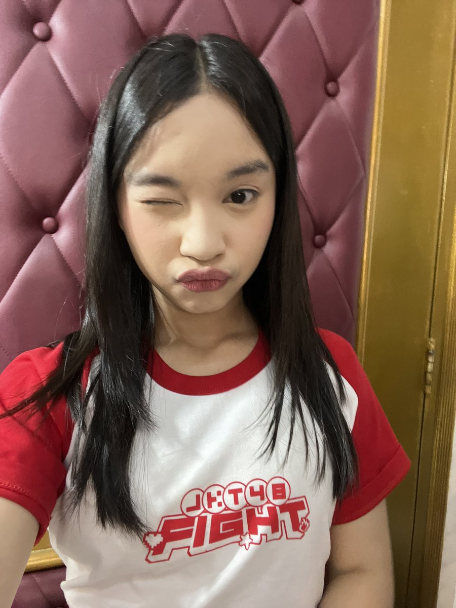N_IntanJKT48's tweet photo. maaci infinityy ofc event hr inii!!! 🤫🤫🤫🤫🤫🤍🤍🤍🤍🤍🤍🤍🤍🤍 https://t.co/uxLiGstMoX