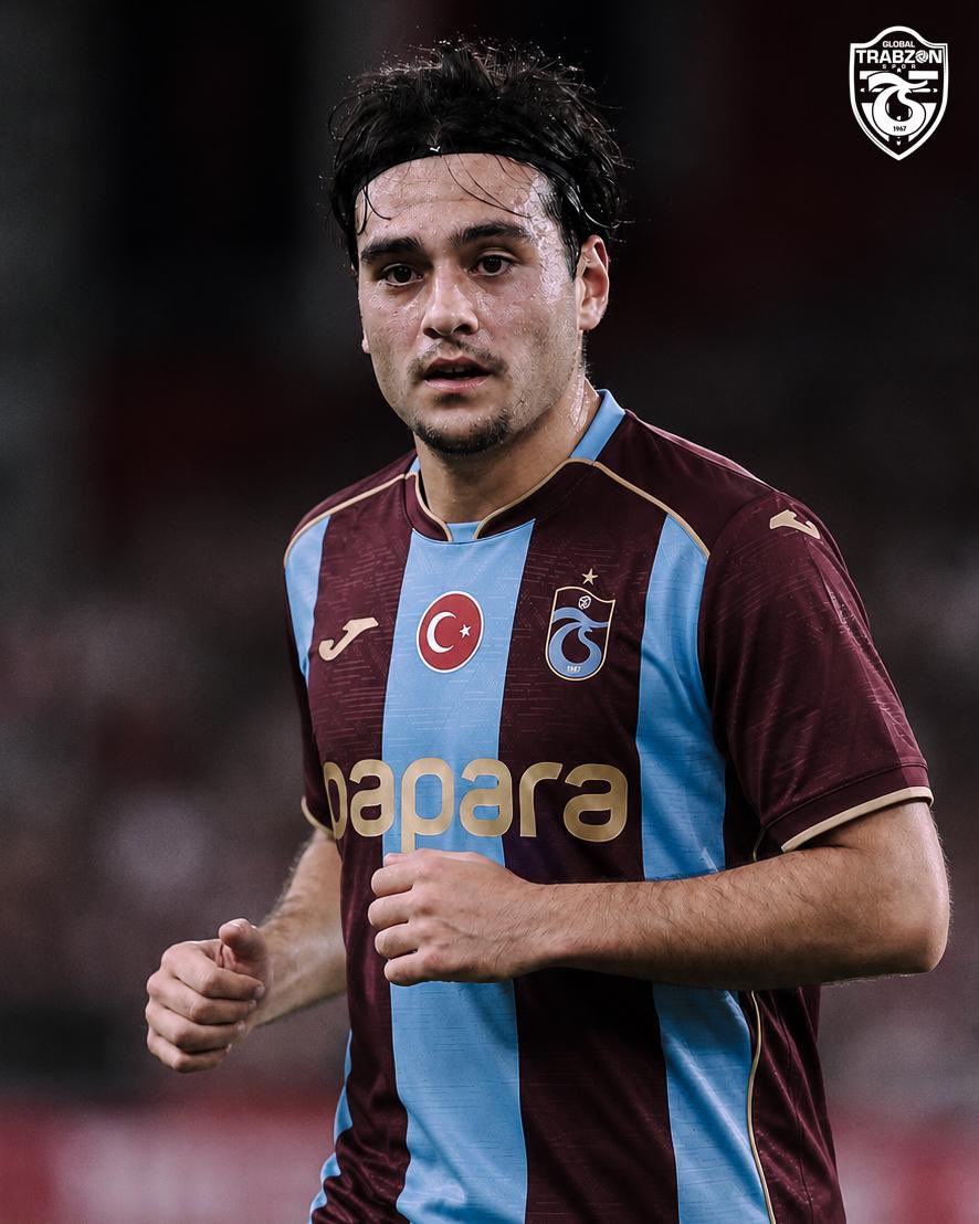 trabzonskglobal's tweet photo. 🔥 Aral Şimşir, 13+2M Euro ile Trabzonspor'da! 

Sonraki satışta pay var ancak net bir bilgi alamadım ama şu anda %10 gibi gözüküyor. Trabzonspor, oyuncuyu sağlık kontrolünden geçirmek için Türkiye'ye davet etti. https://t.co/FcdEC9UP7O