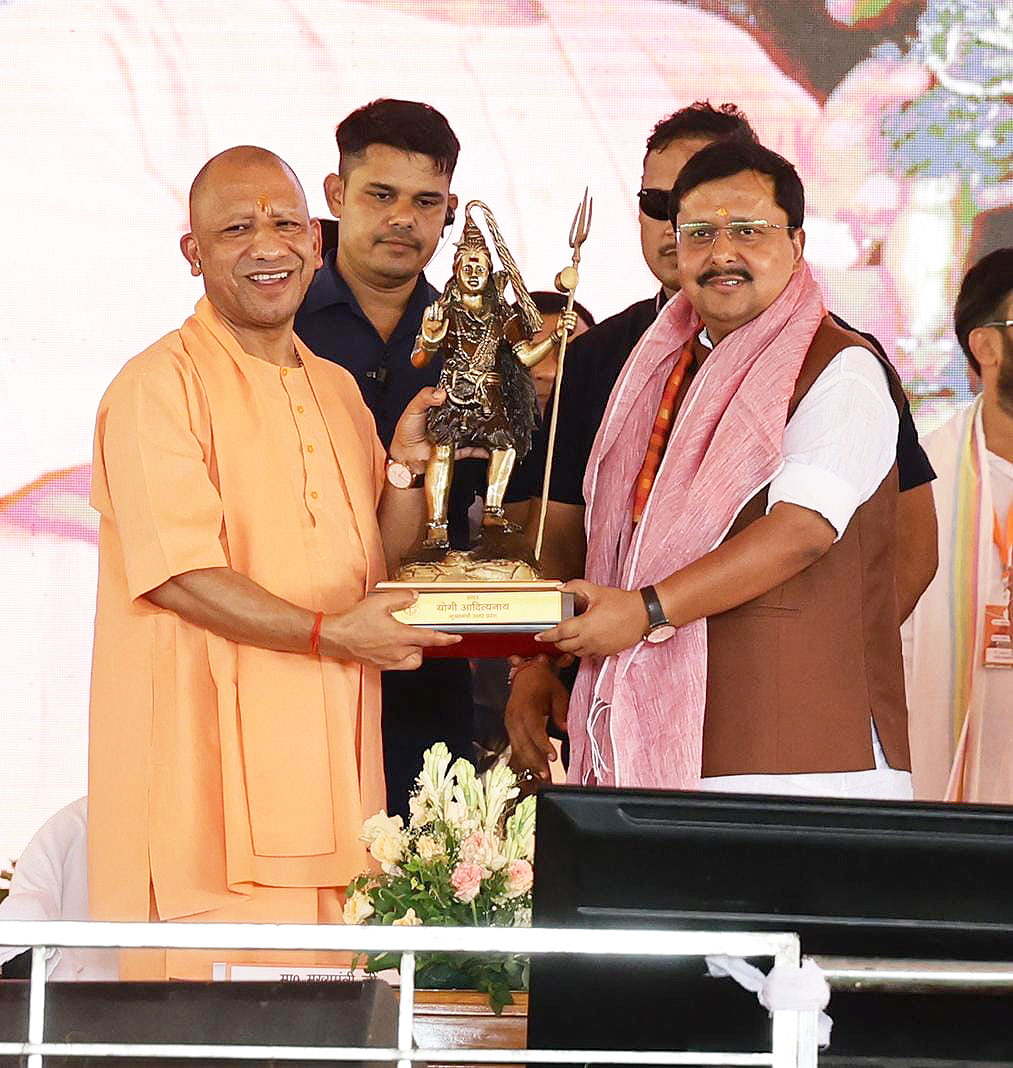 myogiadityanath's tweet photo. https://t.co/wcTbyDvVkn