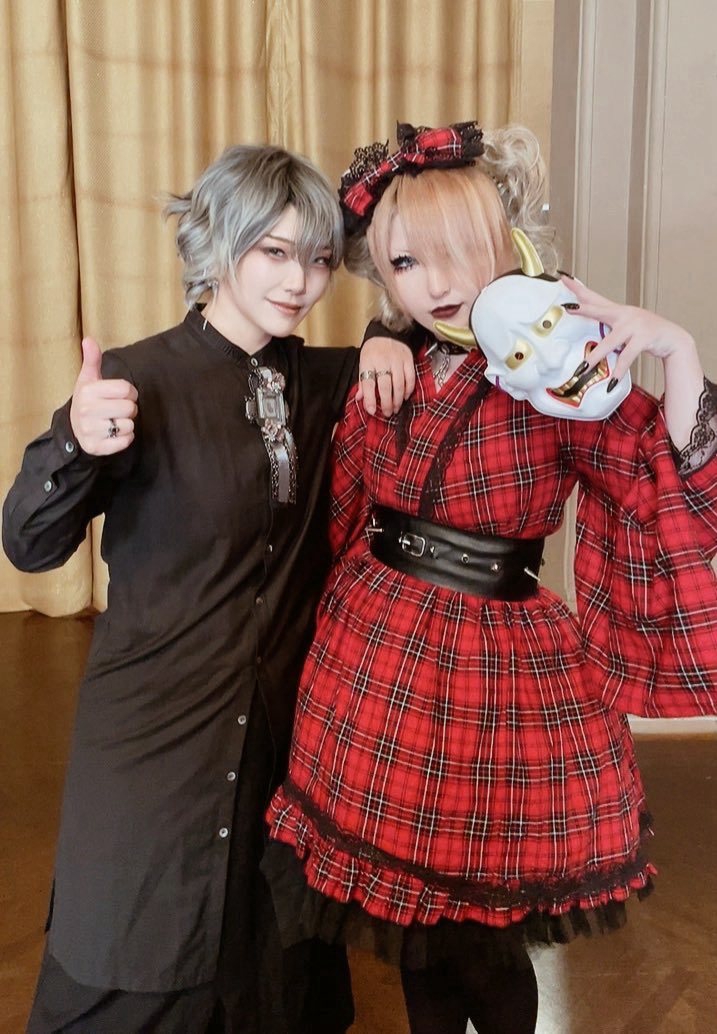 aed_devi's tweet photo. セリカちゃんのファションショー、めちゃめちゃカッコよかった！！
懐かしいようで逆に今とても新鮮に感じる。
原点に戻ってきたような気持ちになったなー。 https://t.co/WXEJfhDJys