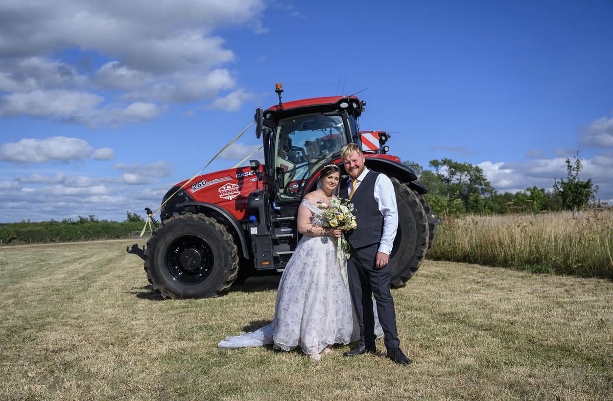 ClarksonsFarm1's tweet photo. Massive Congratulations to the newly weds Mr &amp; Mrs Cooper!❤️🎉🍾 https://t.co/IeZOTYADJA