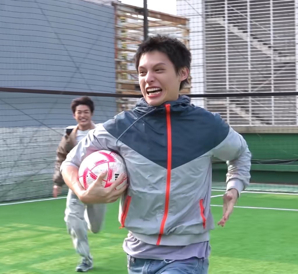 Marboiiyeah's tweet photo. ปะป๊ากับชินจัง                     ปะป๊ากับเนเน่จัง https://t.co/DAmCYCmDDE