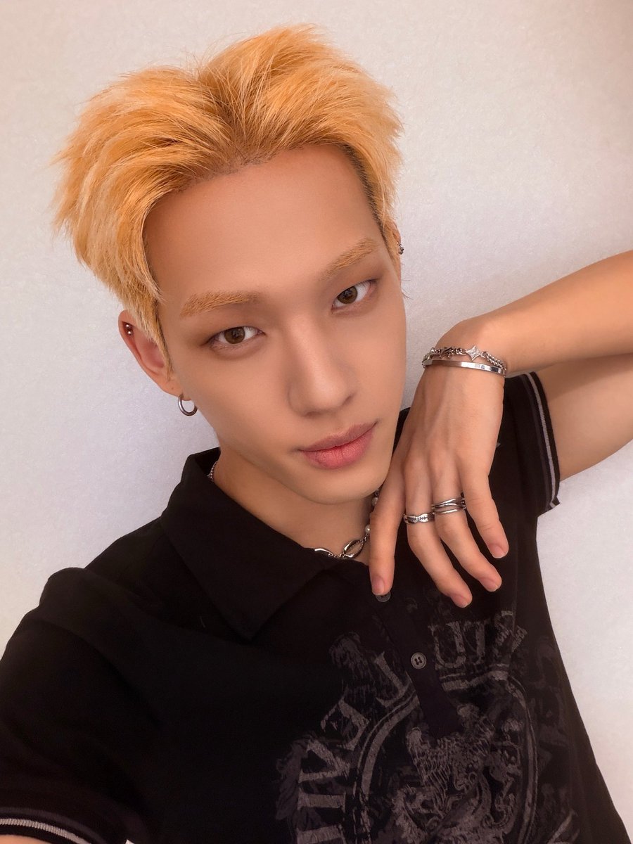 BrasilXayden's tweet photo. 📷 • 05.07.26 • #XAYDEN em atualização no X

🐺: "Hoje também foi divertido~ 🖤"

#ALL_H_OURS #올아워즈 #제이든 https://t.co/ceuE1eFnV0