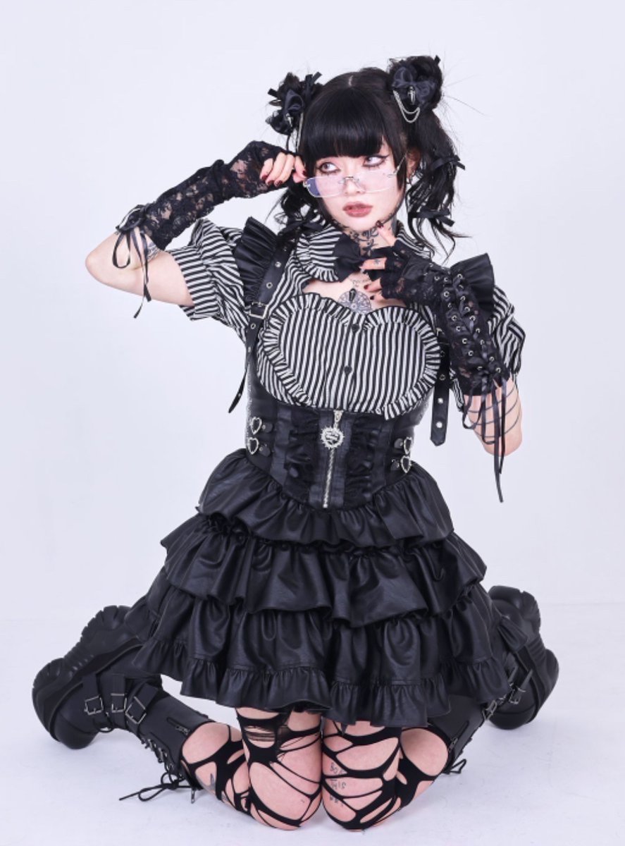 🖤IMVAL🤍 Heart Short Sleeve Shirt