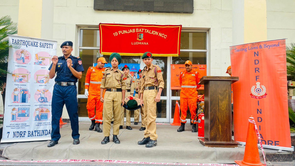 07NDRF's tweet photo. #Team7BnNDRF conducted a School Safety Programme for the cadets of 19 Punjab NCC at Khanna, Pathankot (PB). The session enhanced awareness on disaster preparedness, fire safety, CPR and basic emergency response through practical demonstrations.
@NDRFHQ @HMOIndia @ndmaindia @ANI https://t.co/QxPMbzzMaV