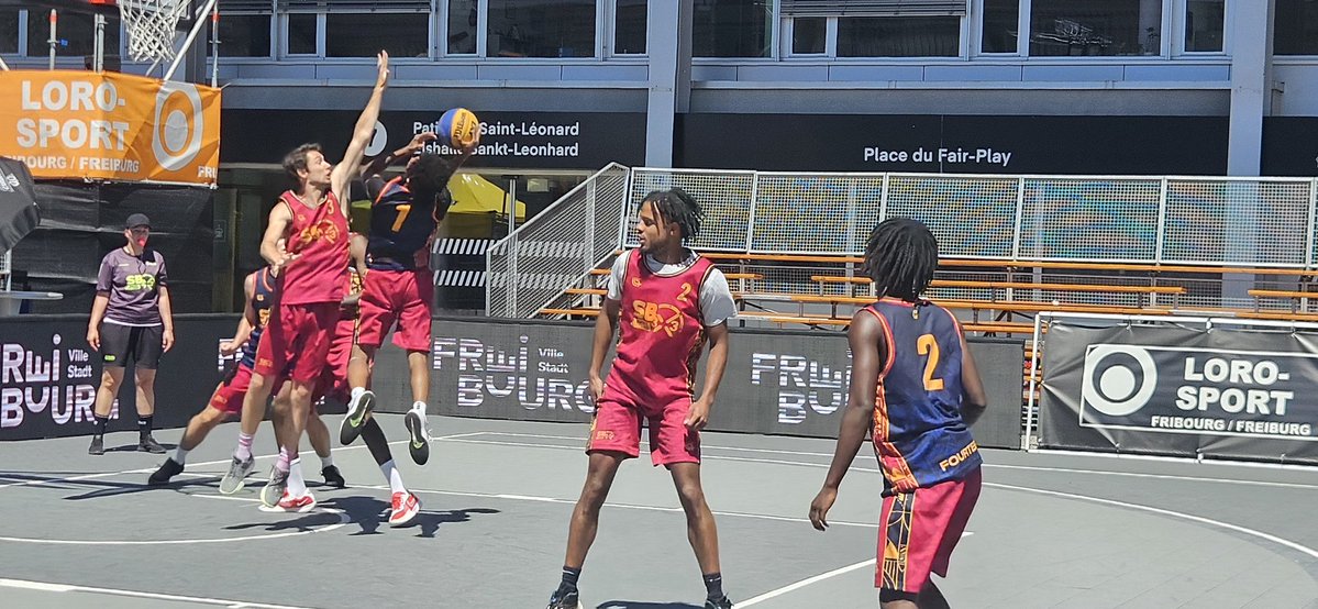 Ishakabbc's tweet photo. .@Suiss_Basket
Le show estival de nos jeunes talents. De #KTC #Bienne à #SuisseTour #Fribourg passant par #Suissquest #Neuchâtel
🔹 kTC Bienne : L'équipe Ishaka remporte le tournoi amateur ! (Swiss Quest éliminée en 1/4) https://t.co/Nb4GtYZzkX