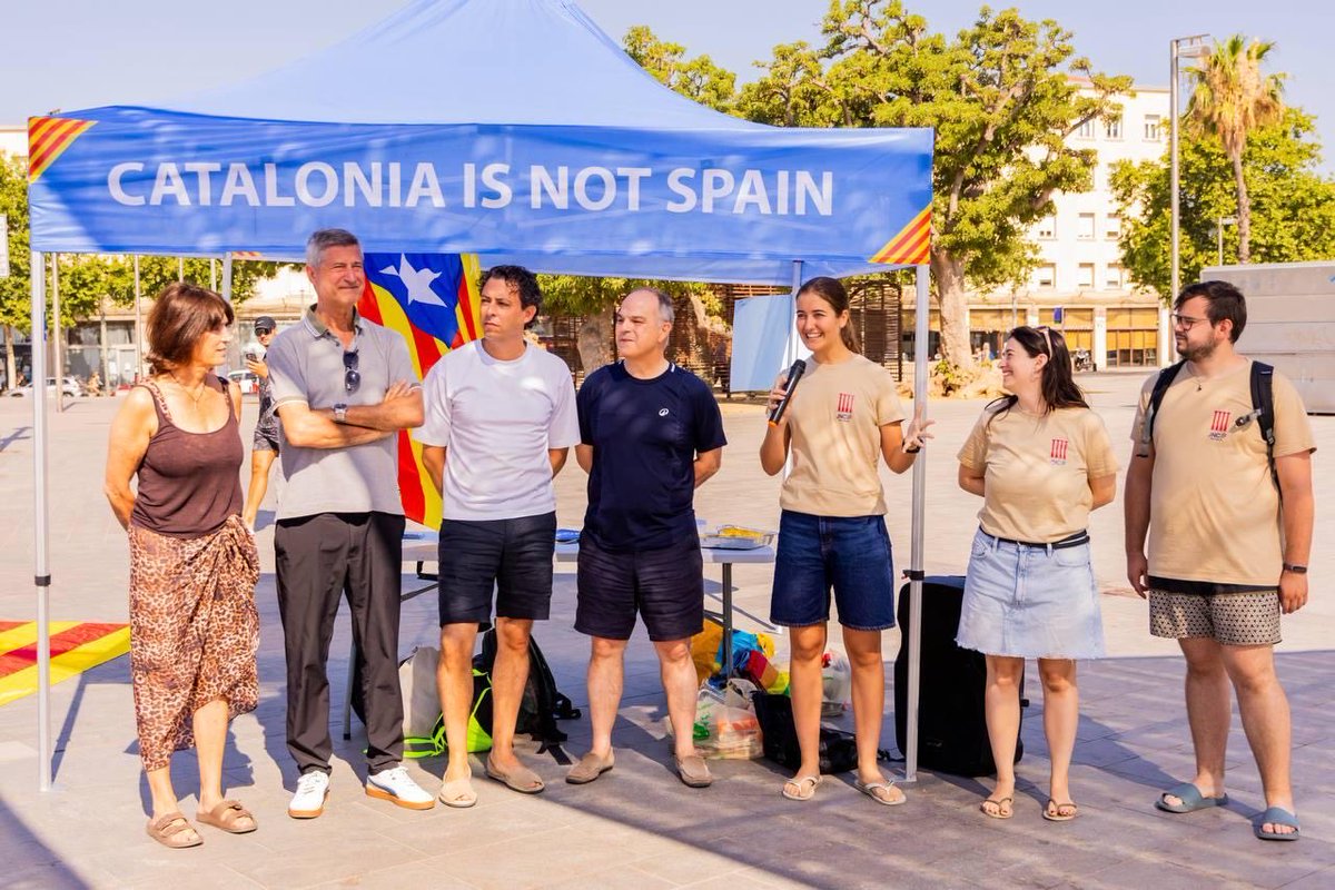 jnc_barcelona's tweet photo. 🏊‍♀️ Ens hem sumat al #Mullat2026 de la @FundacioEM amb la 1a Nedada Solidària de la @jnc_barcelona.

Hem recaptat 250 € per donar suport a la recerca i a l'acompanyament de les persones amb esclerosi múltiple.

💙Un país fort és un país que cuida la seva gent. Cada gest compta. https://t.co/UsGJ7Wsut4