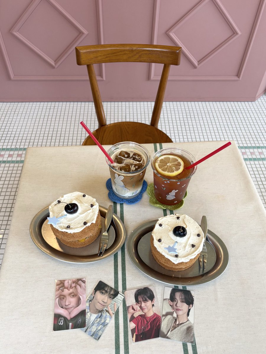everyone_30's tweet photo. もんちゃんと初めまして🦊🍊
モダン韓食堂と可愛いカフェに行けてたくさん食べてたくさんお喋���🤍とっても楽しかった~~♩⋆˙⟡
まだまだ喋り足りないのでまたご飯いこうね🍻 https://t.co/5J5E0hhcnX