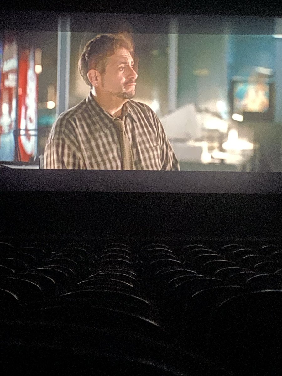 Dansbysbills's tweet photo. @Dean_Devlin @rolandemmerich Good thing about owning a movie theater or knowing someone who does we pulled it up on a firestick and watched it on the big screen. Thank you for a great fourth sir. I was watching it 10 years old in 1996 and now at 40 I still love the movie. 🍿 https://t.co/59lLrKNqBM