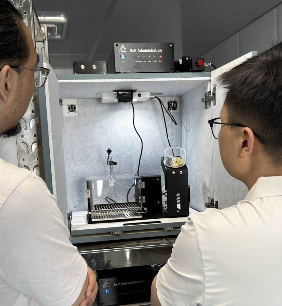 BpLabline's tweet photo. Research is rarely one-size-fits-all. From EMI-sensitive electrophysiology setups to customized behavioral workflows, adaptable lab systems matter. At BP LabLine, we believe equipment should fit research—not force research to fit equipment. #Neuroscience #ResearchInnovation https://t.co/TgBnDLhh3p