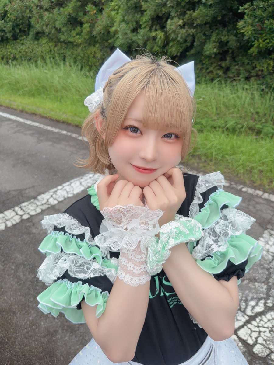 toi_HNS's tweet photo. #超NATSUZOME2026 2日間ありがとうございました🎐･:*+.

どのステージも最高の盛り上がりをありがとうございました！みんなの笑顔が熱気が私達を更に熱く、強くしてくれてるんだよ！！みんなと一緒に最高の夏の始まりを彩れて幸せ〜！！！
2026年夏！ハルニシオンと一緒に色んな景色を見に行こうね！！