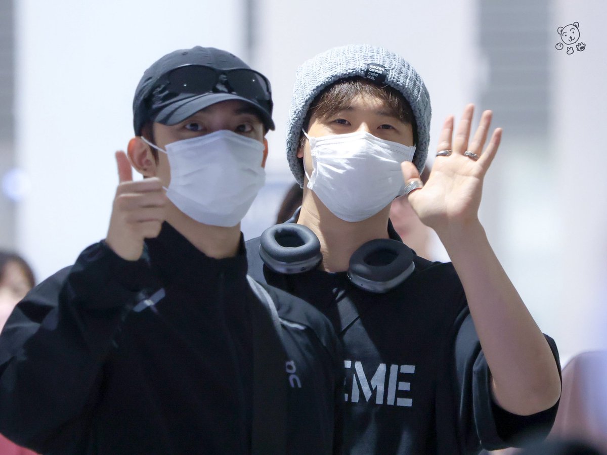 _hs0616's tweet photo. 260705 ICN 입국

🐶🐻 수고했어 
#B1A4 #신우 #CNU #공찬 #GONGCHAN https://t.co/a1zVcBRYmr