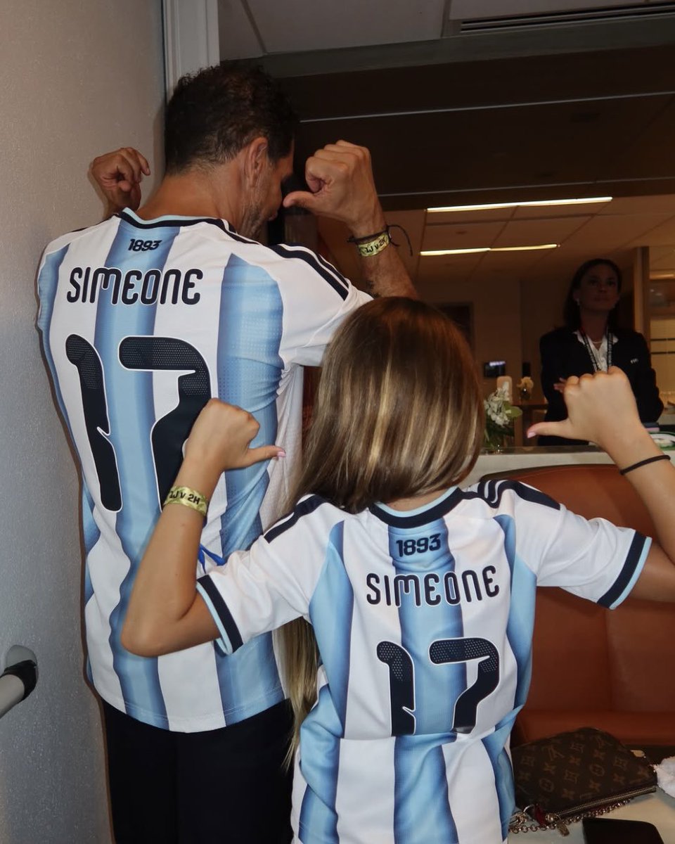 atletienglish's tweet photo. There’s nothing like family 🥹🩵 https://t.co/ad8nidJjFs