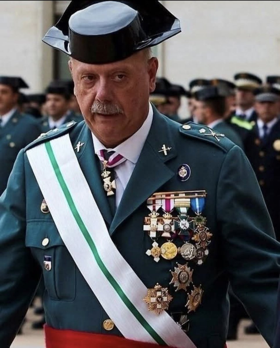 Jucil_Vizcaya's tweet photo. Un consejo de uno de los fundadores de la #UCO.

📝 El general de Brigada (R) de la Guardia Civil, Pedro Garrido, insta en una carta al DAO, Manuel Llamas, a dejar el cargo y a no verse arrastrado por «maniobras políticas» ajenas a la Institución.

¿Alguno más? Viva la UCO 💚🇪🇦 https://t.co/vuuEPH0Om7