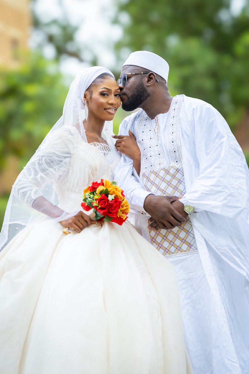 MerlinMoptika's tweet photo. Shoot wedding 💍🤍
📩 | photographymerlin@gmail.com
📱 | (+223) 98851111
©️ | Merlin Photography - 2026
#MerlinPhotography #wedding #Maliphotographer https://t.co/HqU6ZFCDS3