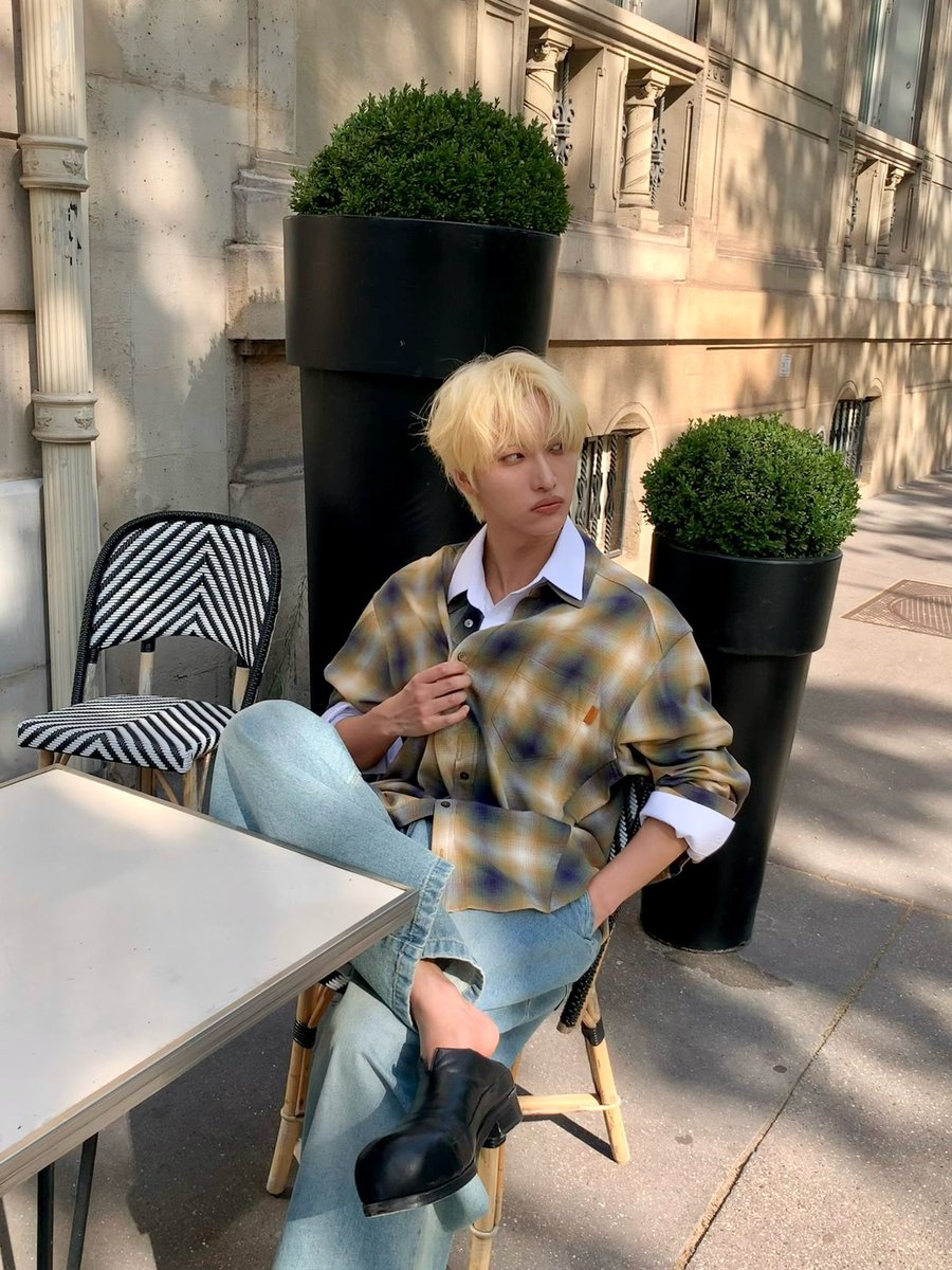 yunhwagism's tweet photo. blonde hair on seonghwa was shortlived but i’ll miss it dearly https://t.co/3tm2s39sHf