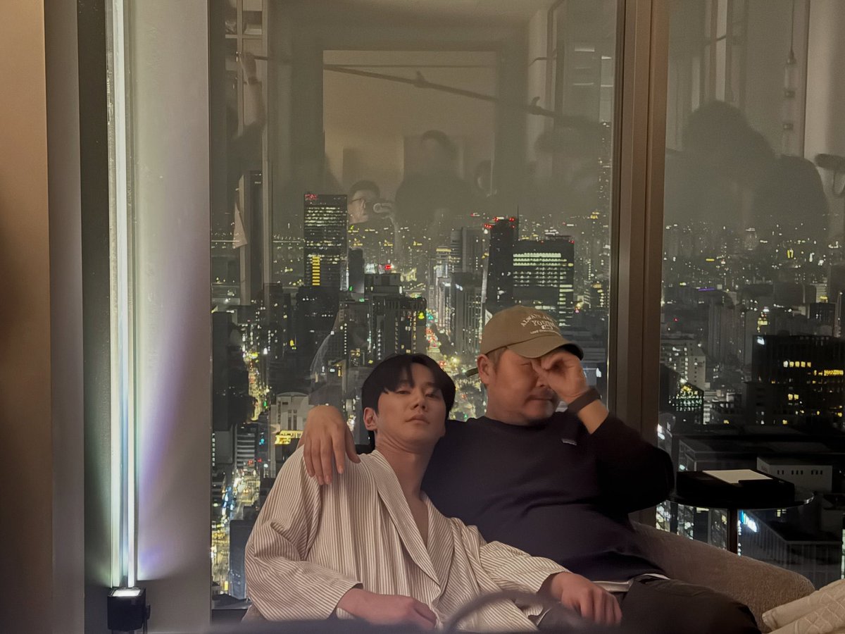 junyoungies's tweet photo. 260705 Cinematography Director 인스타

🥹🩶

#이준영 #LEEJUNYOUNG https://t.co/mzK16L7aWl