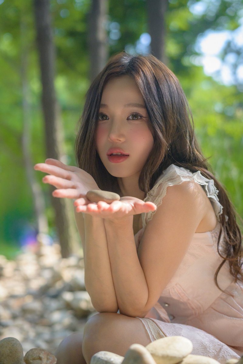 ____nihe's tweet photo. 26.06.11 - 서울 숲 
Model . 초코파이님(instagram : sochocopie) 
#스냅 #인물사진 #6월 #서울숲 https://t.co/RHOXpZPP7M