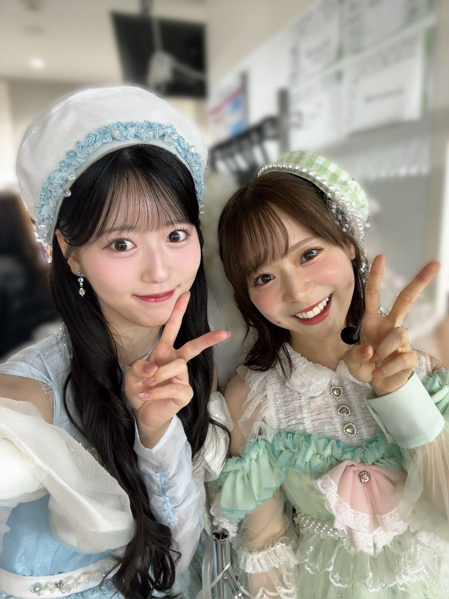 azuki_yagi0322's tweet photo. ここからだ昼夜公演
ありがとうございました〜！
4回連続で劇場出演できて最高な気分です😁💓
みんなもこの2日間笑顔になってくれてたらいいなぁ〜！！！ https://t.co/T2jrYkBDx3