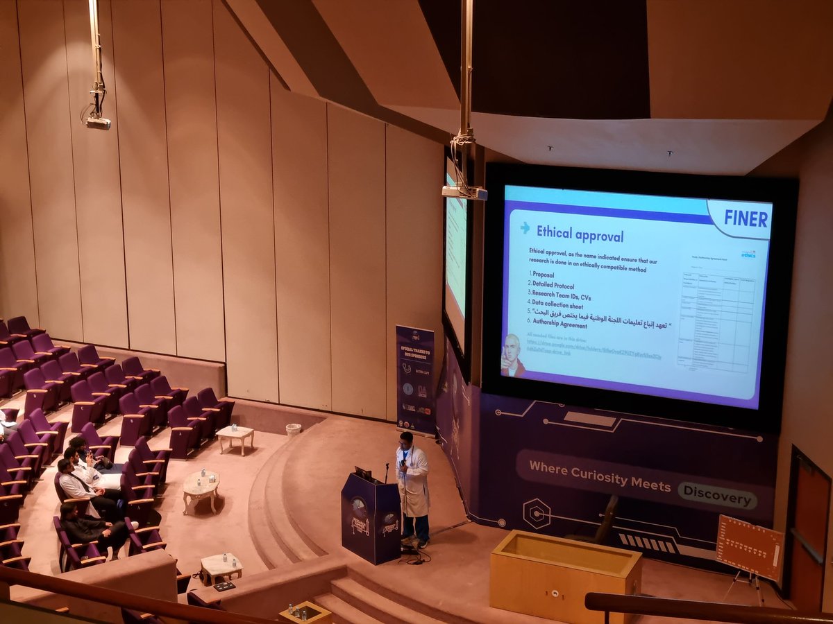Research__PC's tweet photo. Recap of #RSS26 Day 1

​We started with the RSS26 orientation and ended with "Research Ideas and Literature Review" lecture by our spectacular speaker, Dr. Lauy Alattas!

​Share your favorite memories from today with us in the comments! 👇 https://t.co/bkkT9scXWt